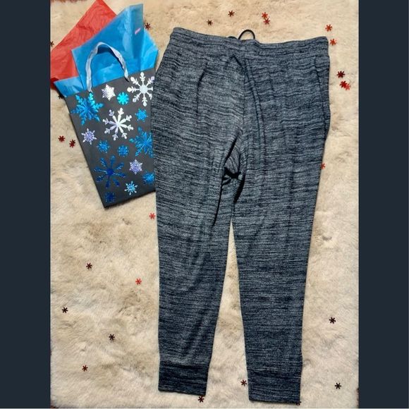 Danskin Lite lounge joggers - Picture 2 of 3